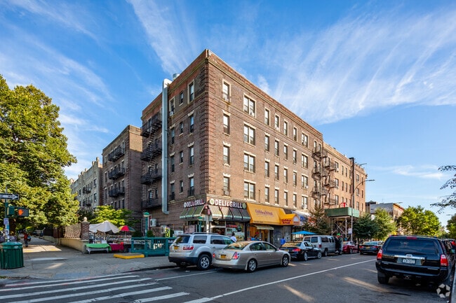 Building Photo - 835 Franklin Ave
