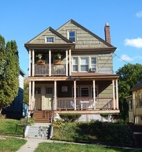 Building Photo - 405 Roosevelt Ave
