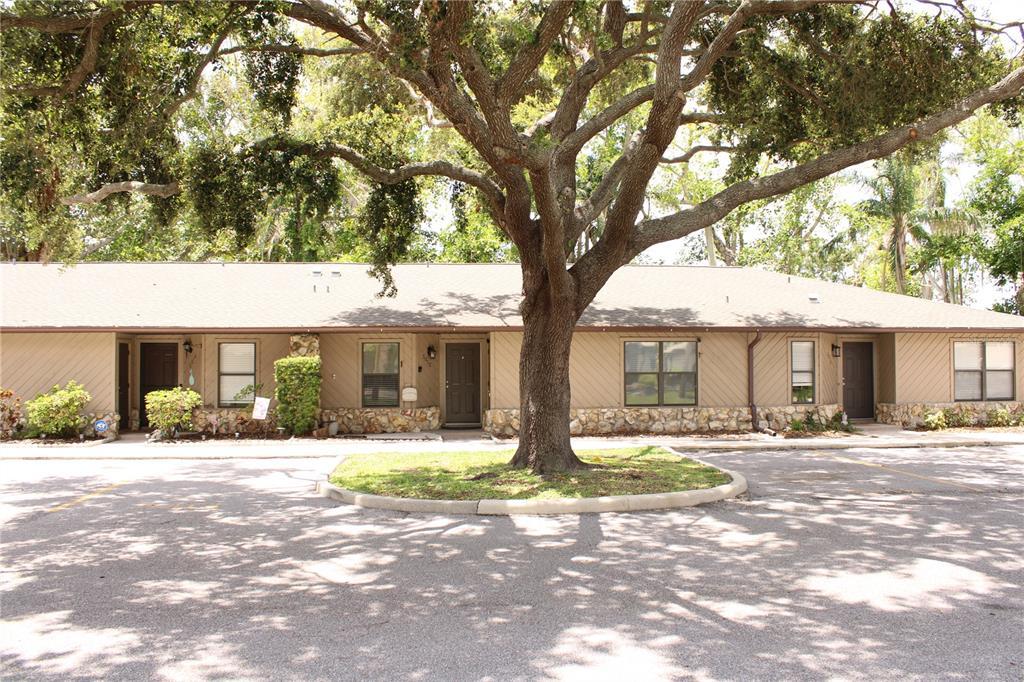 Primary Photo - 5412 11th St Cir E