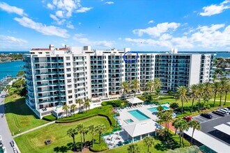 Building Photo - 670 Island Way