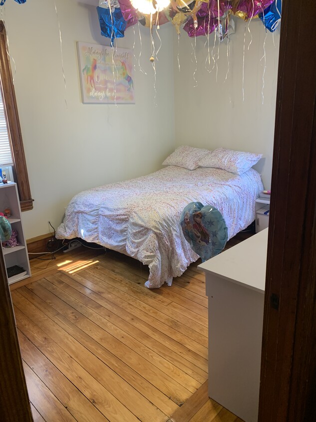 Primary Photo - 106 Cutler St
