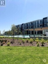 Building Photo - 415-415 Sea Ray Ave