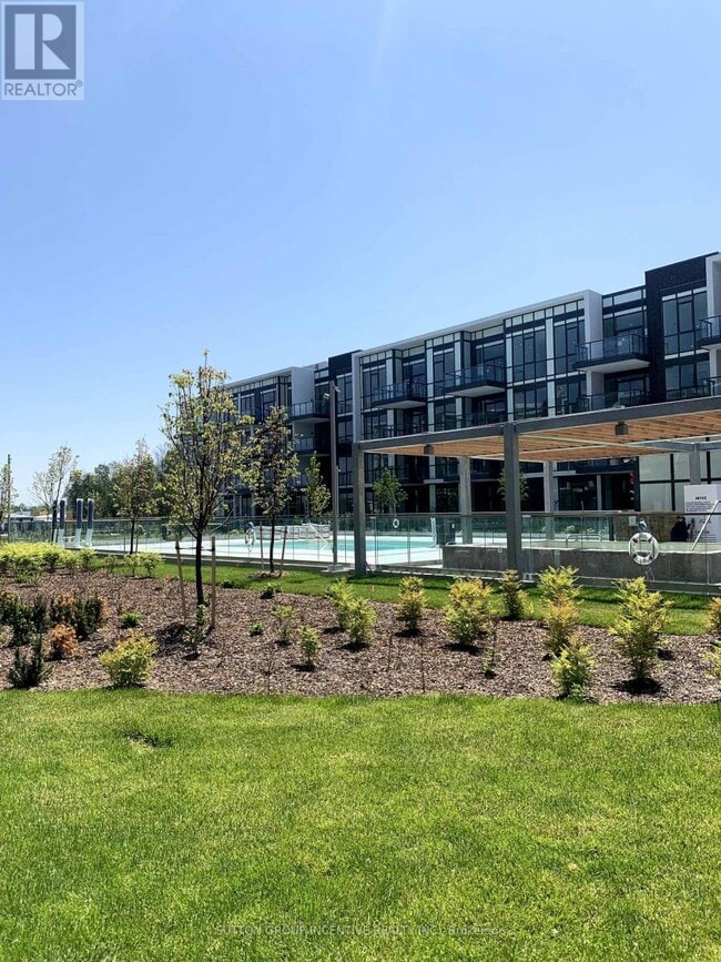 Building Photo - 415-415 Sea Ray Ave