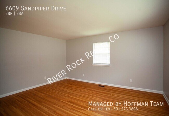 Foto del edificio - 6609 Sandpiper Dr