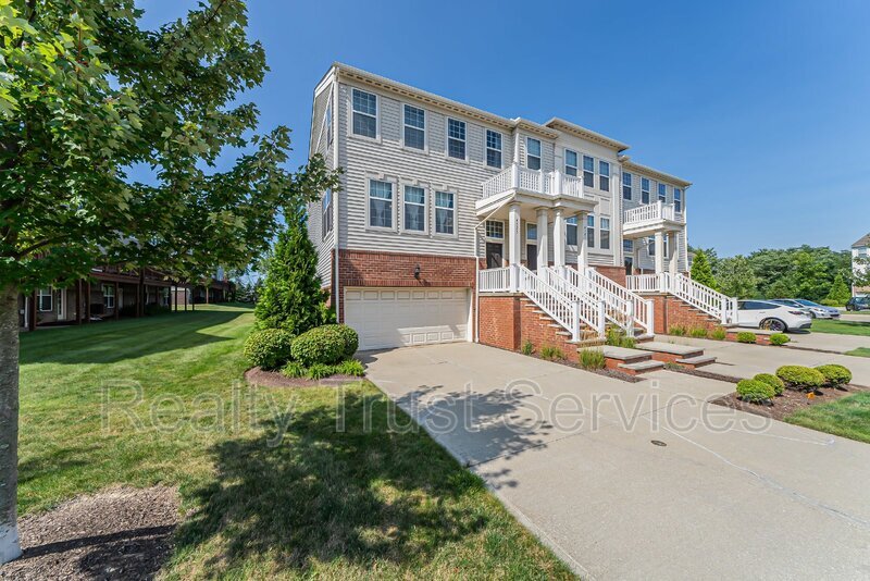 Primary Photo - 6575 Park Pointe Ct
