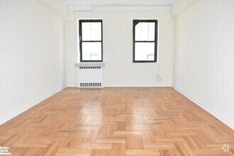 Building Photo - 205 Pinehurst Ave