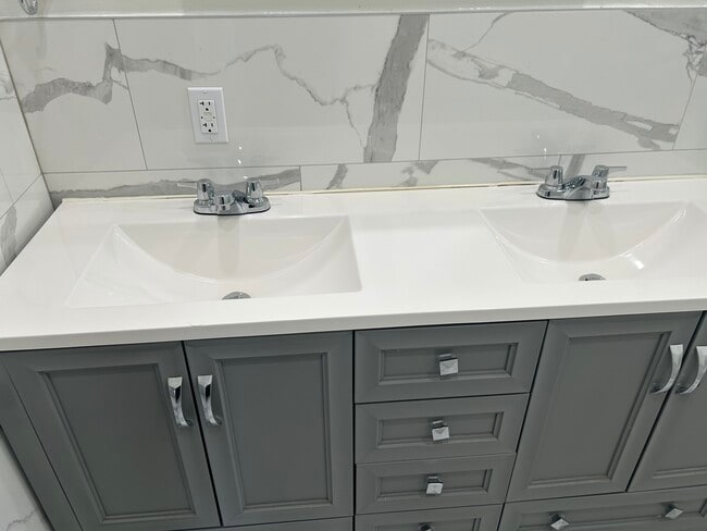 Building Photo - 14435 224th St