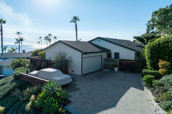 Building Photo - Ocean View Private Home in San Clemente!