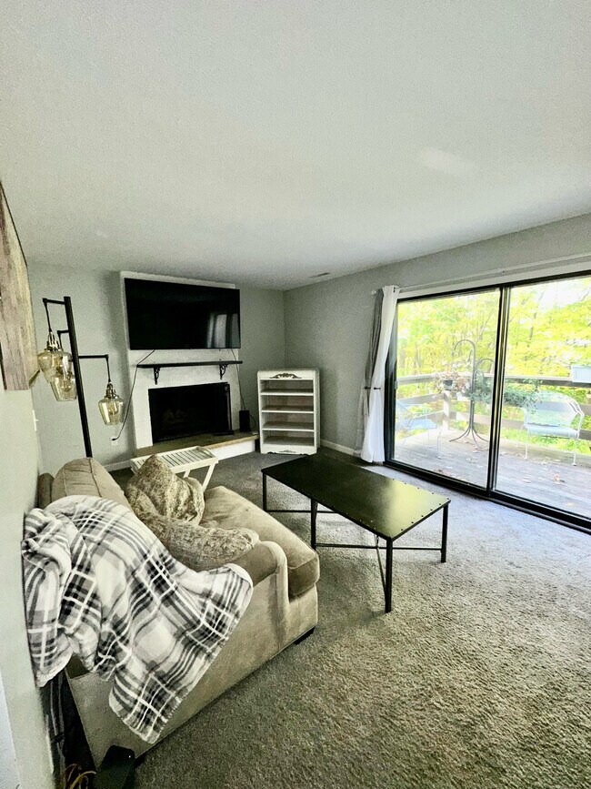 Foto del edificio - 1827 Yuma Ln N