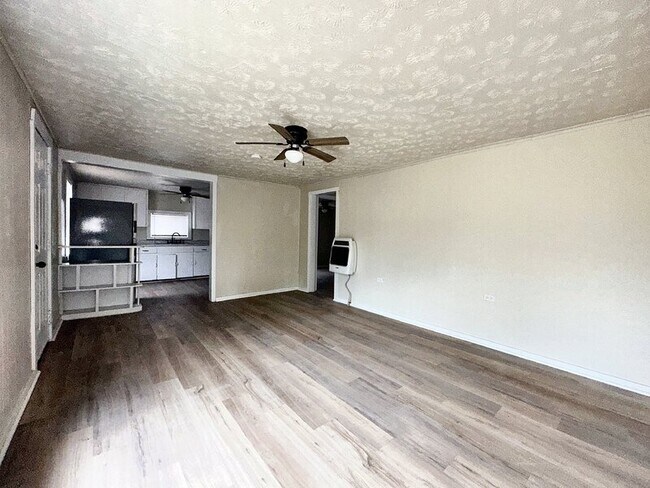 Foto del edificio - 212 N McCracken St