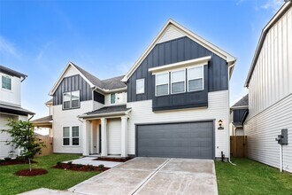 Building Photo - 22631 Terrazzo Dr