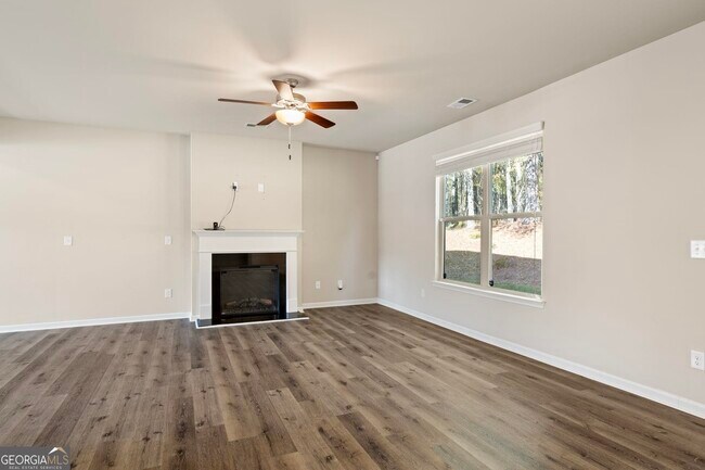 Building Photo - 121 Lexington Pl Dr