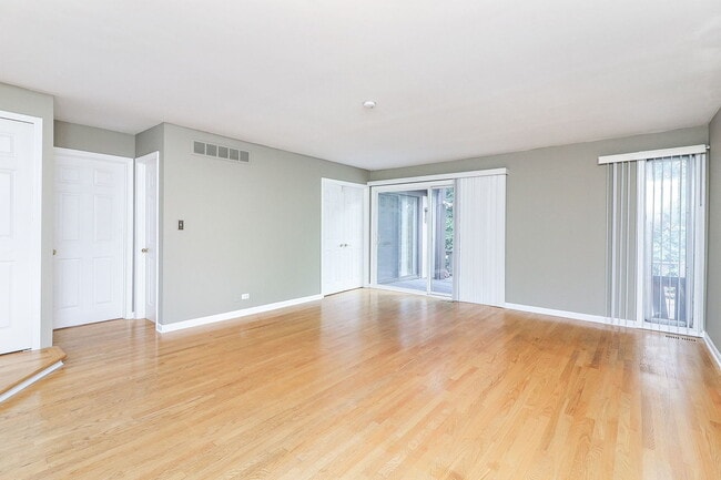 Building Photo - 177 Cascade Dr