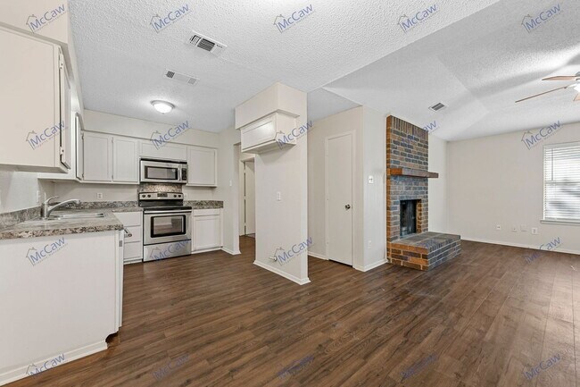 Foto del edificio - 7728 Jamie Renee Ln