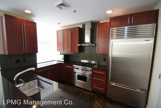 Building Photo - 412 Shurs Ln
