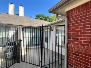 Building Photo - 1129 Weston Dr