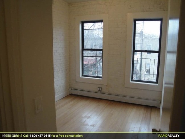 Building Photo - 1394 Putnam Ave