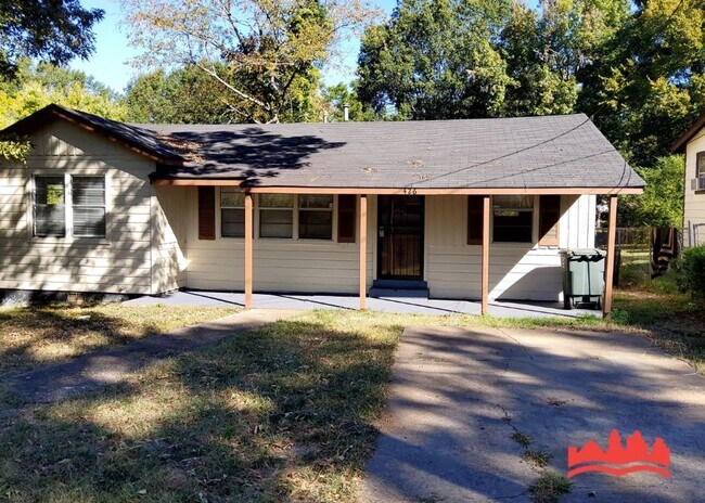 Foto del edificio - 426 Delta Rd