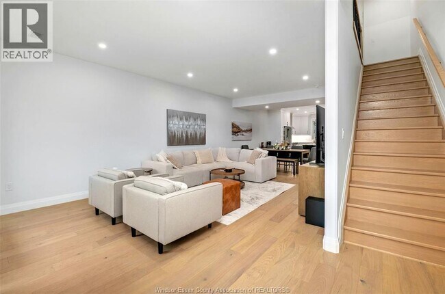 Photo du bâtiment - 1023 Walker Rd