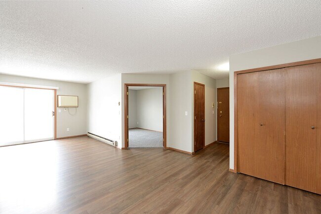 Foto del edificio - 2 Bed, 2 Bath 4-plex unit in Fargo!
