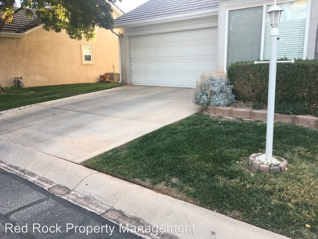 Building Photo - 2051 W Canyon View Dr