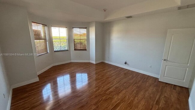 Foto del edificio - 2122 SW 151st Pl
