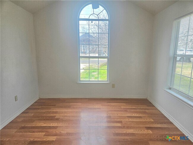 Foto del edificio - 819 S 16th St