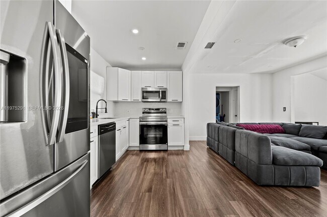 Building Photo - 919 NW 66th St