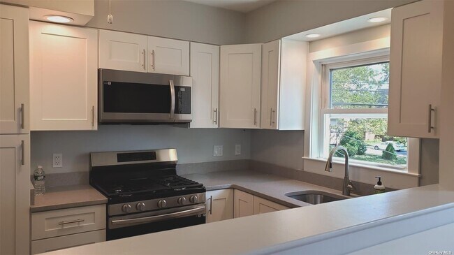 Foto del edificio - 1005 Rosegold St