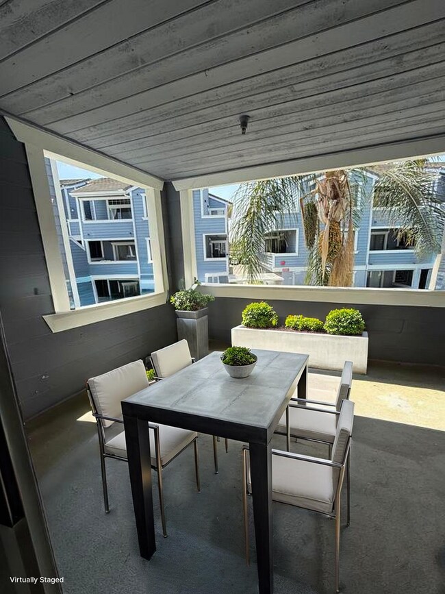 Foto del edificio - 2 bed 2 FULL bath Condo overlooking the pool!