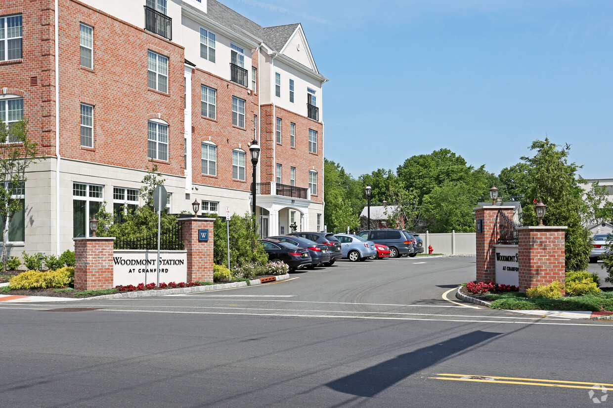 Primary Photo - Woodmont Station at Cranford