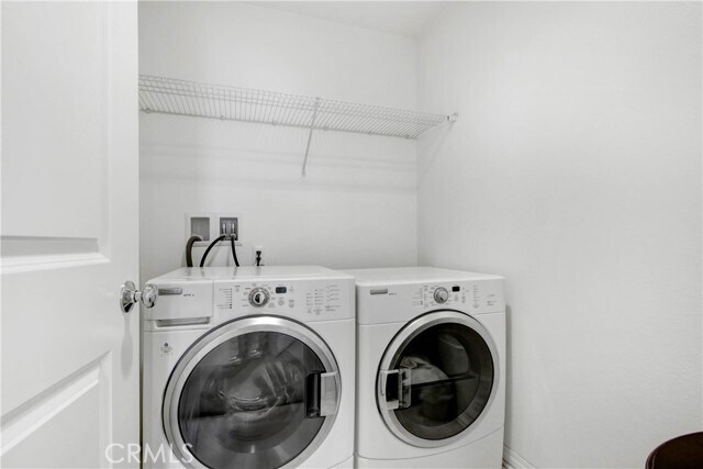 Foto del edificio - 27 Linden Ln