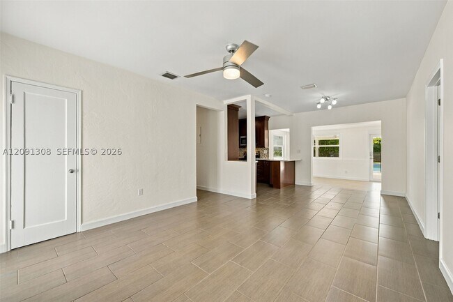 Foto del edificio - 7120 SW 58th St