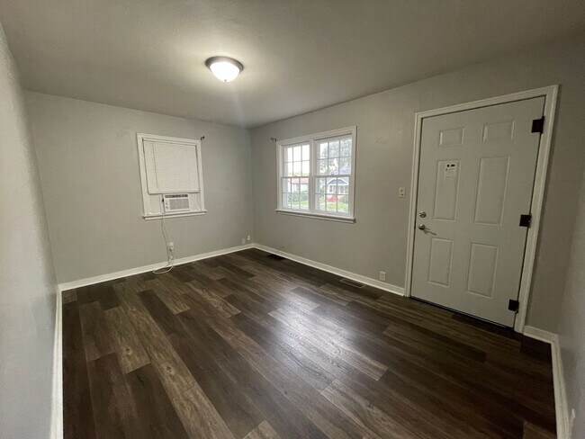 Foto del edificio - 1 Bedroom Home - Washer-Dryer Included!