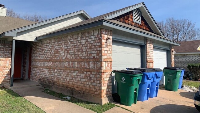 Foto del edificio - 2306 Fuzz Fairway