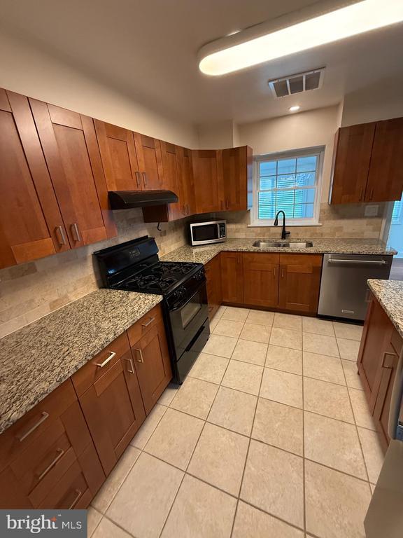 Foto del edificio - 2632 N Sycamore St