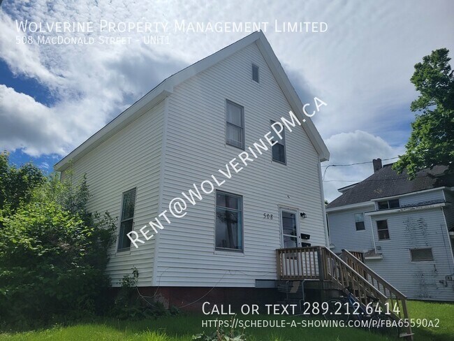 Photo du bâtiment - Beside the downtown in New Glasgow