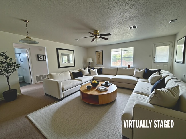 Building Photo - 5903 Medina Dr