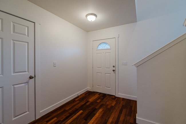 Building Photo - 2805 Alyssa Ct SE