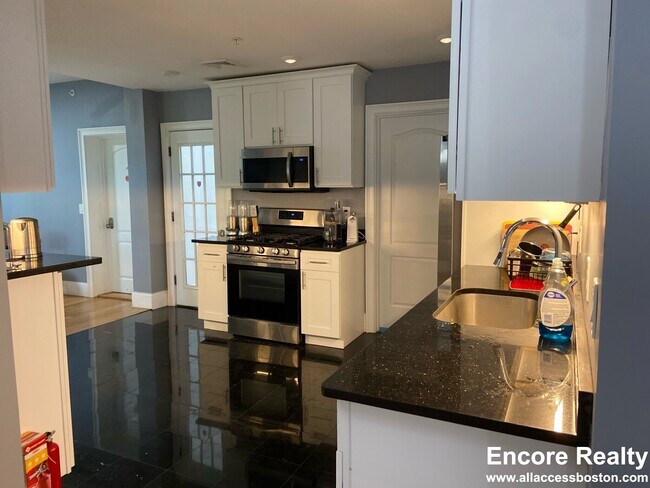 Foto del edificio - 1778 Commonwealth Ave