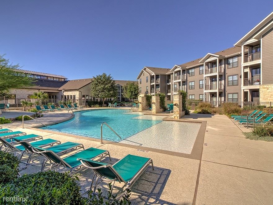 Foto principal - 13838 The Lakes Blvd