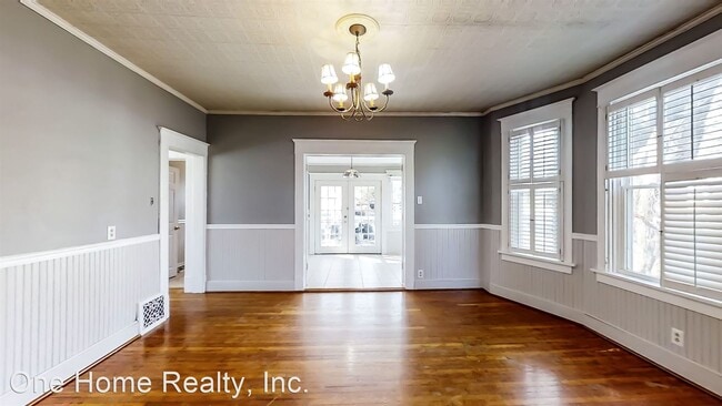 Foto del edificio - 3 br, 2 bath House - 2704 Doniphan