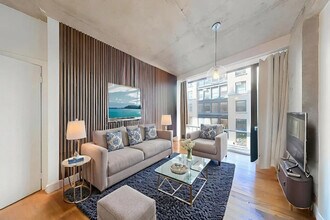 Building Photo - 132 W 26th St