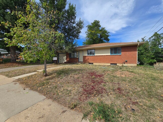 Building Photo - AVAILABLE NOW! 4 Bedroom Ranch home in Mar...