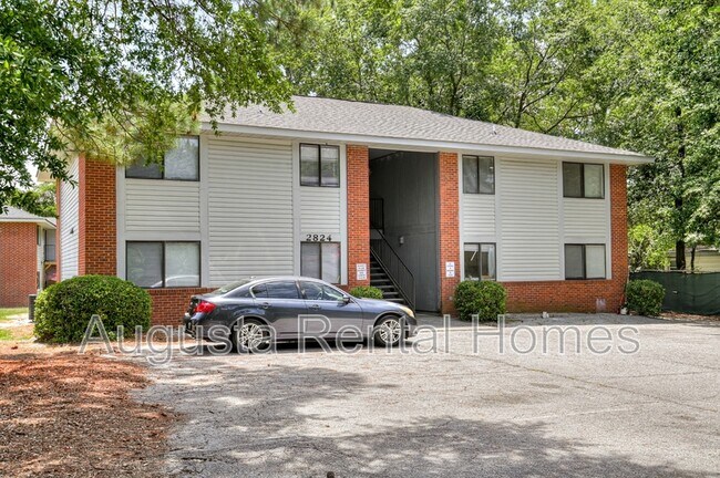 Building Photo - 2824C Thomas Lane