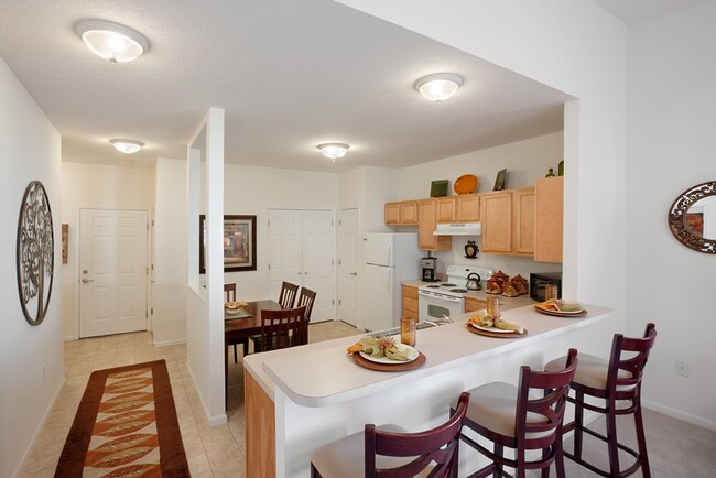 Spacious, Eat-In Kitchens - Redwood Vermilion