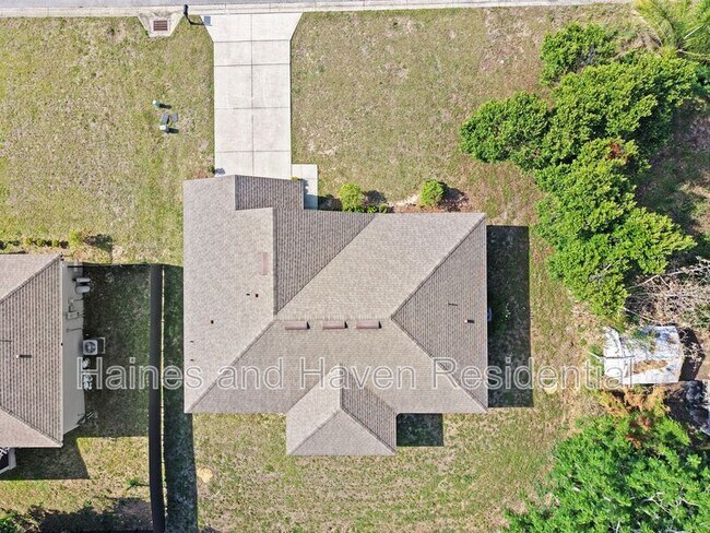 Foto del edificio - 1217 Forest Hill Dr