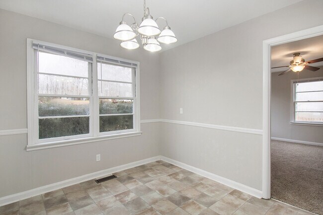 Foto del edificio - 2329 3rd St NE