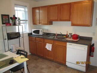 Building Photo - 69 Conwell Ave