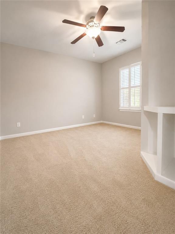 Foto del edificio - 4003 Howell Park Rd